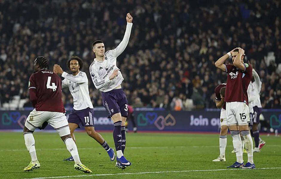 5场3次绝杀逼出最强红魔：卡里克这盘棋，让曼联终于找回了魂